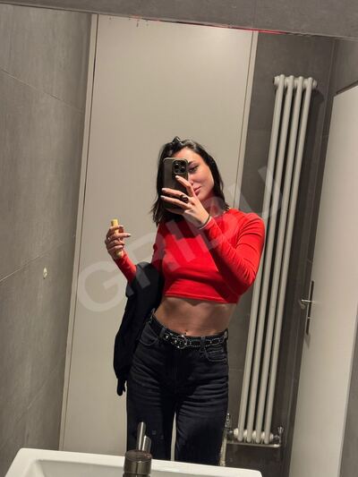 Стройная, сладкая и чертовски развратная 😈
Мой минет — это глубокое, мокрое волшебство… с душой, до мурашек 💦👅

🏠 Приглашу в уют или приеду к тебе в отель
🔥 Есть доп. услуги и подружка для горячей ночи
🖤 Чисто, конфиденциально  
   напиши мне WhatsApp и я покажу тебе, как можно кайфовать по-настоящему 😘