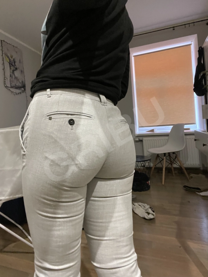 Advertisement (8568982) - pissonme 1