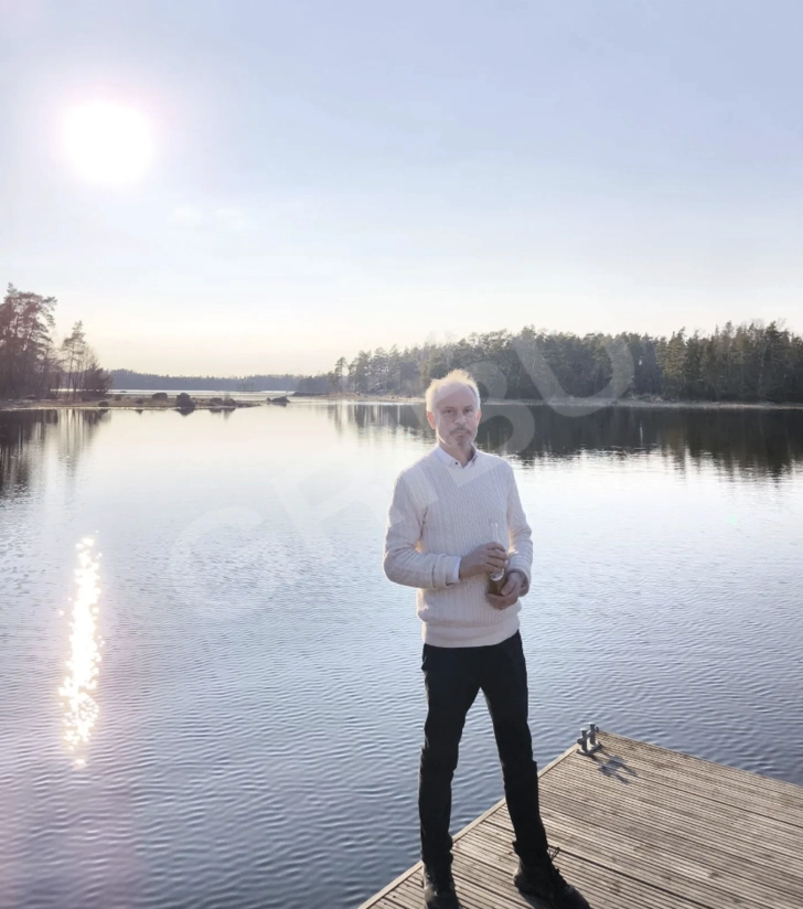 Advertisement (8597315) - Miikka 1