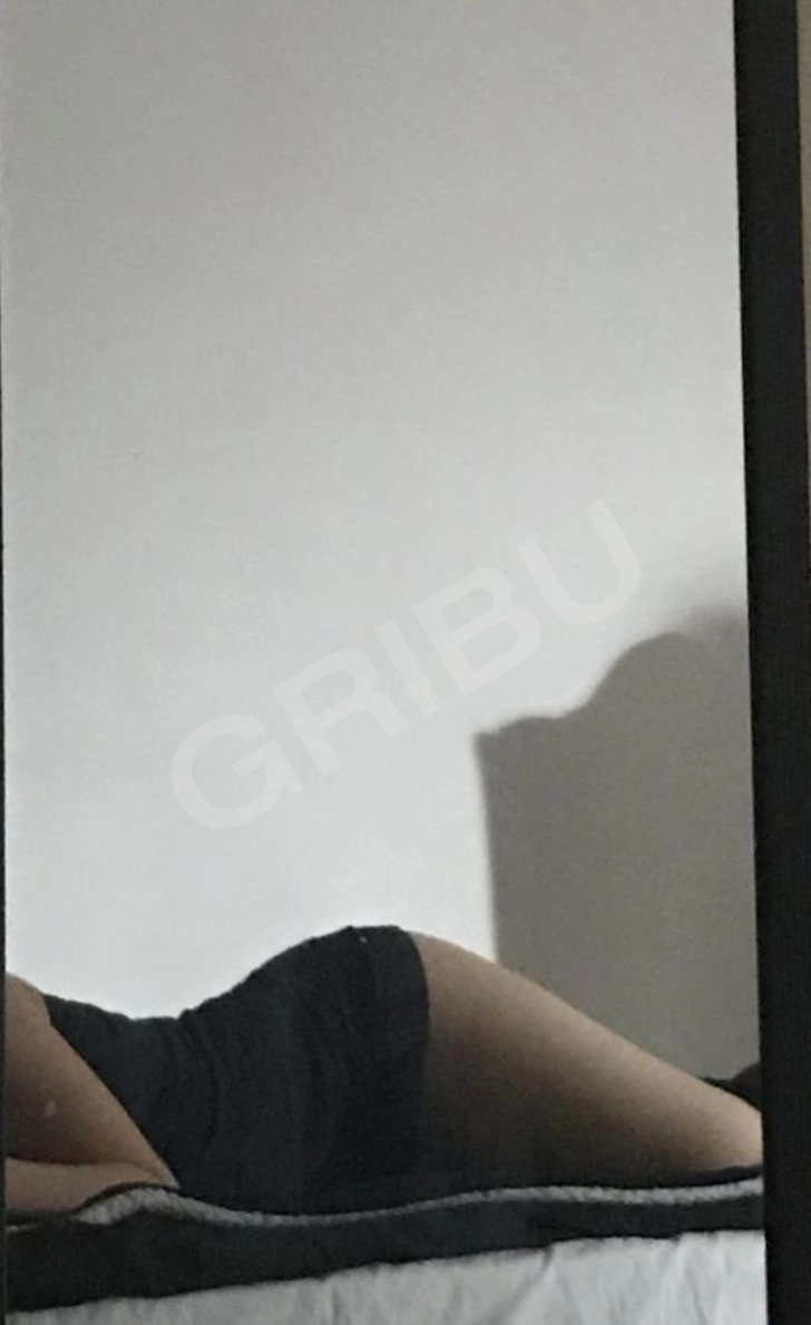 Advertisement (8791305) - iambottom 1