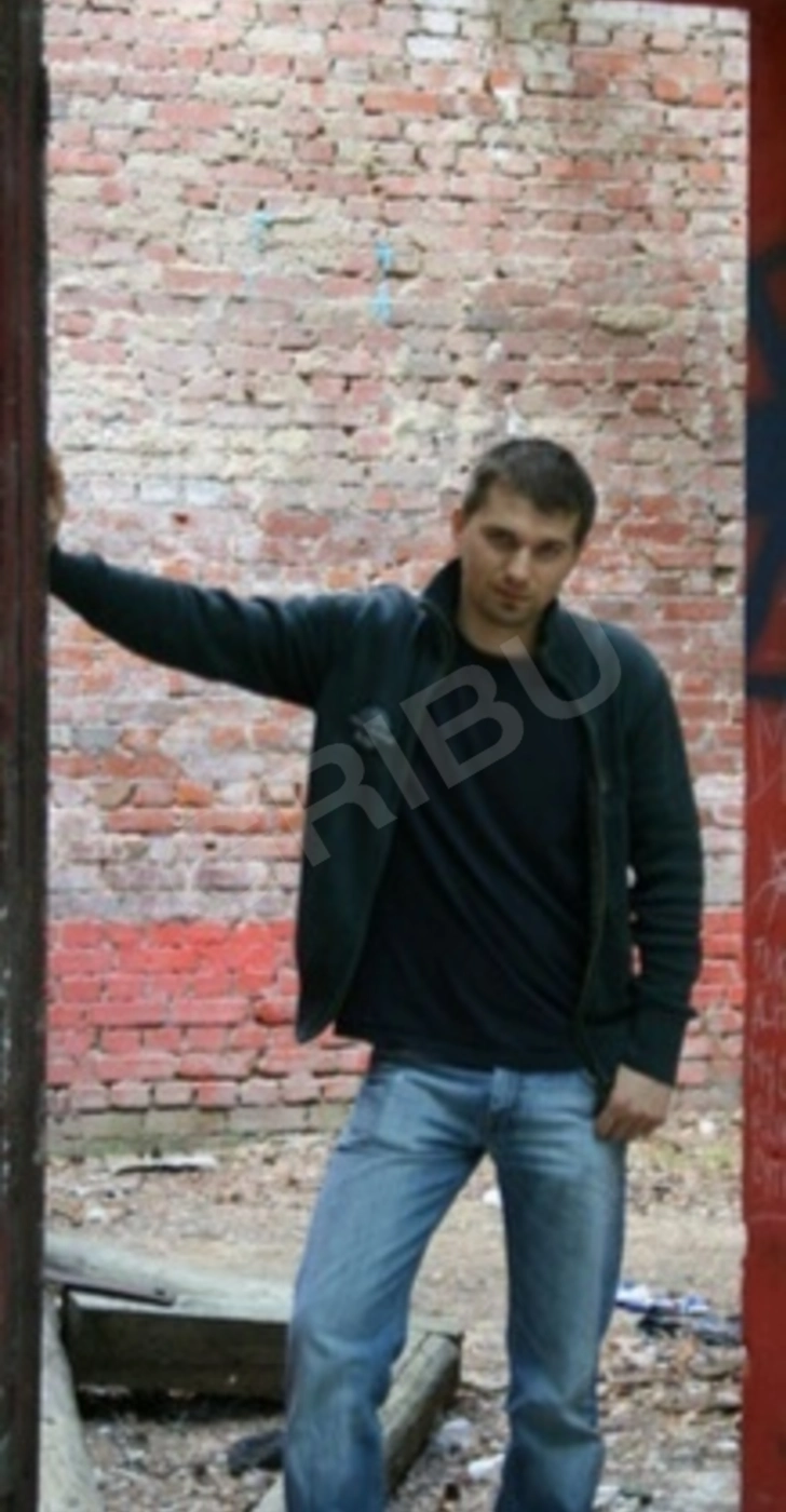 Advertisement (8499496) - Jans99 1