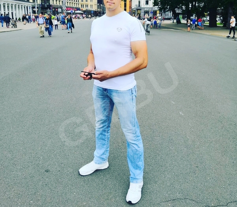 Advertisement (8382326) - Arturs 1
