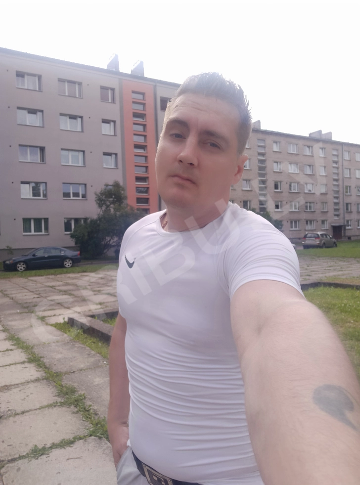Объявление (7999754) - Roberts 2