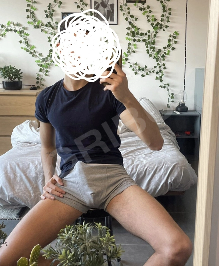 Advertisement (8556216) - Jonny371 1