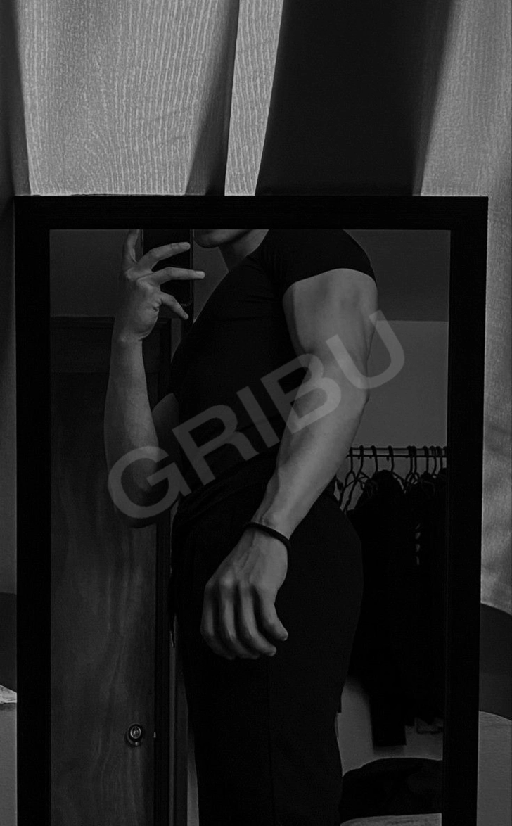 Advertisement (8792794) - Shax1 1