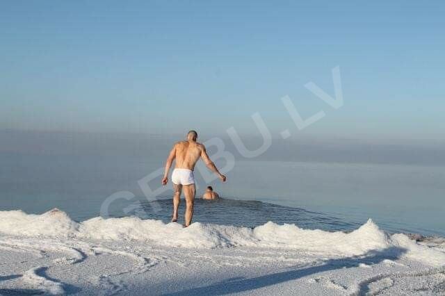 Dima421608044