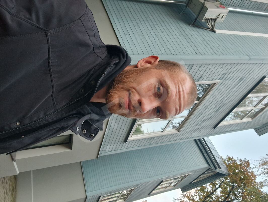 Dereks0072961255