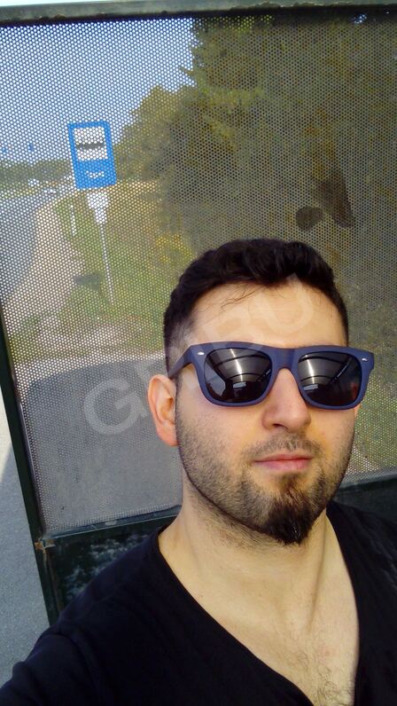 Strav0s6270444
