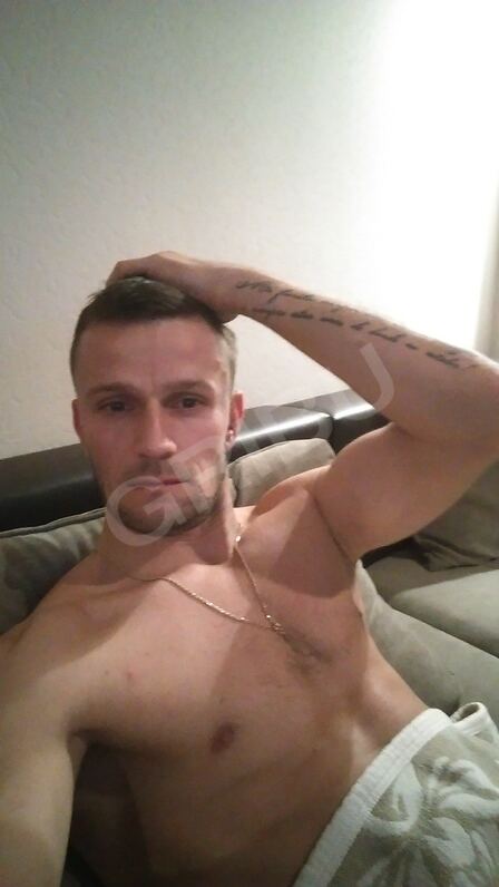 MikaJan6268894