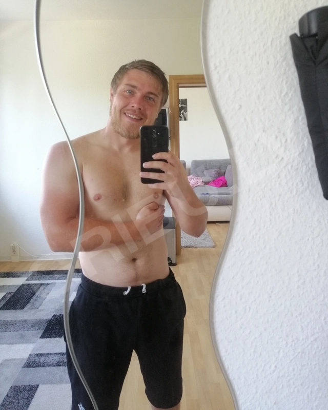 GreedyG2672835
