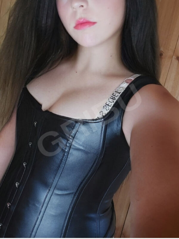 Alise274225772