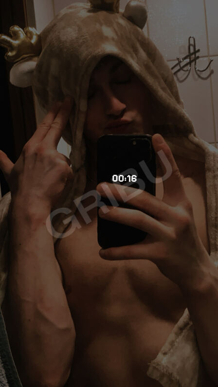 Raimonds206144188
