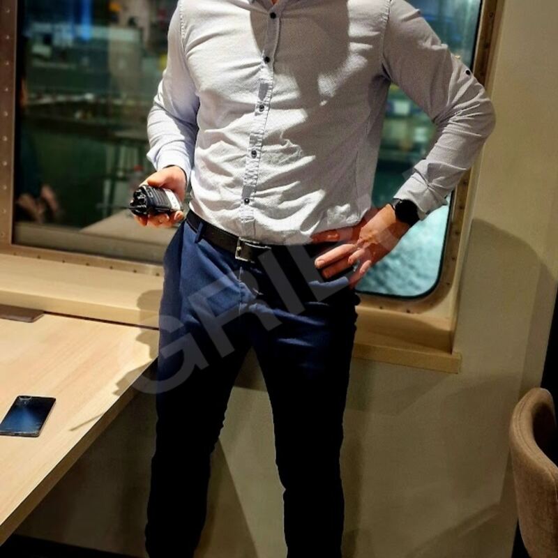 Trusis19895933808