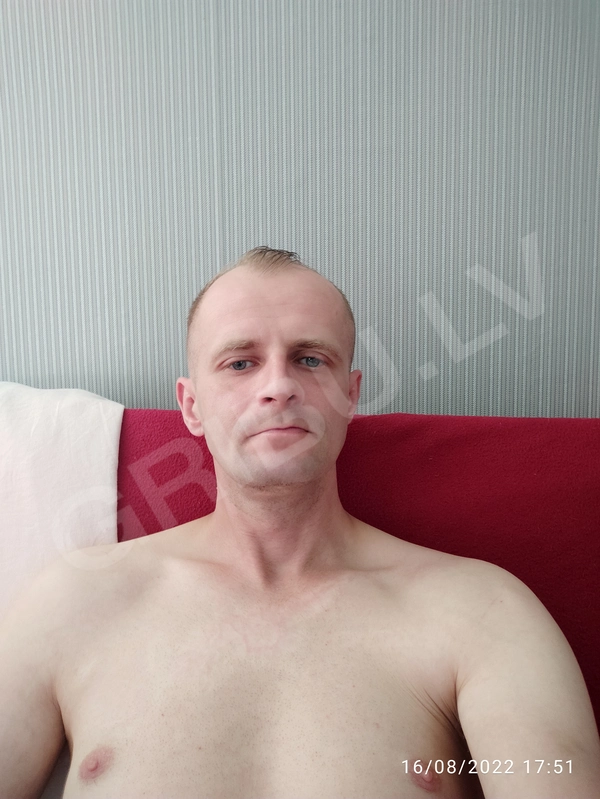 Roberts414128636