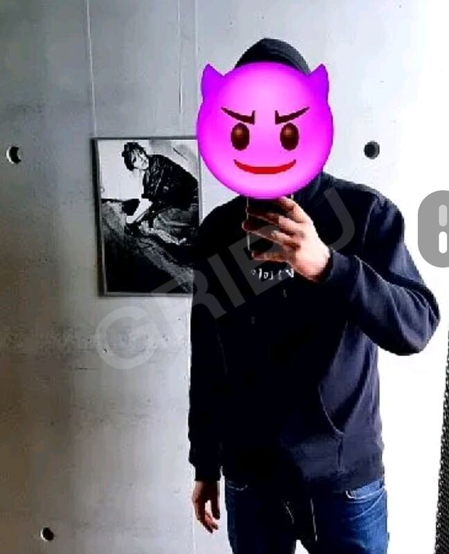 KurtsVetra4205916970