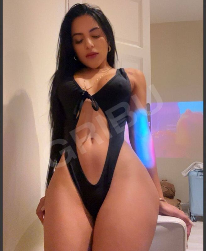 Candice5939160