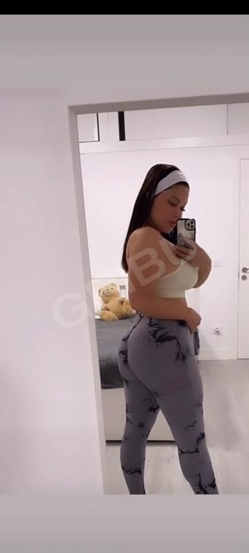 Nina255998560