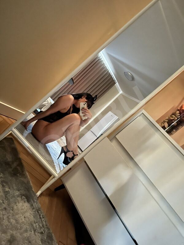 Inna0457685950708