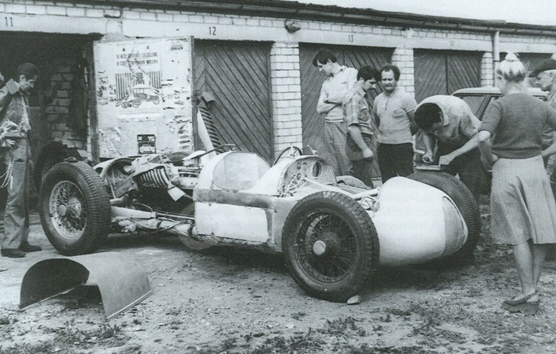 Maareens4374297