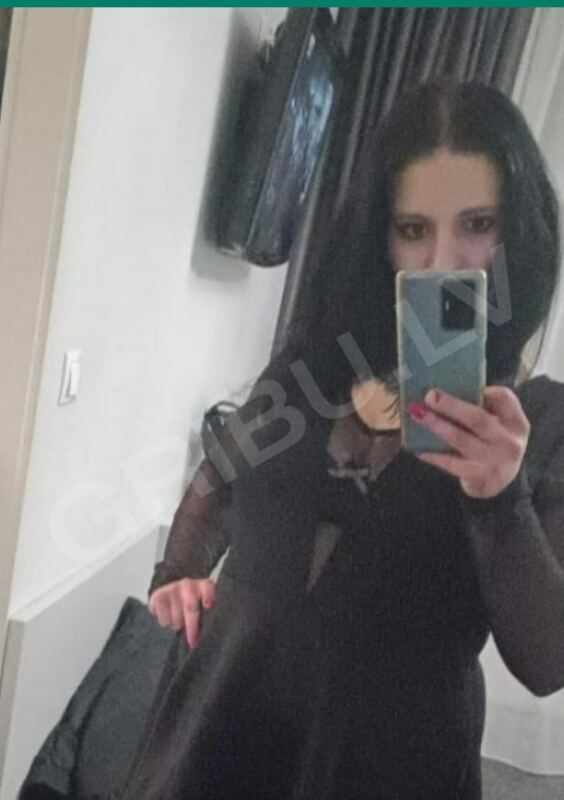 Zuzite311923283