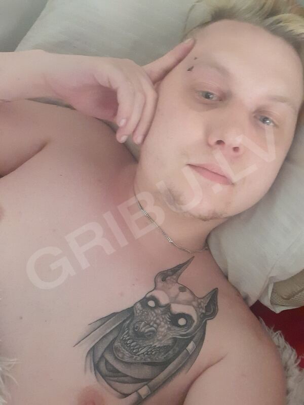 Andisowolf1585315