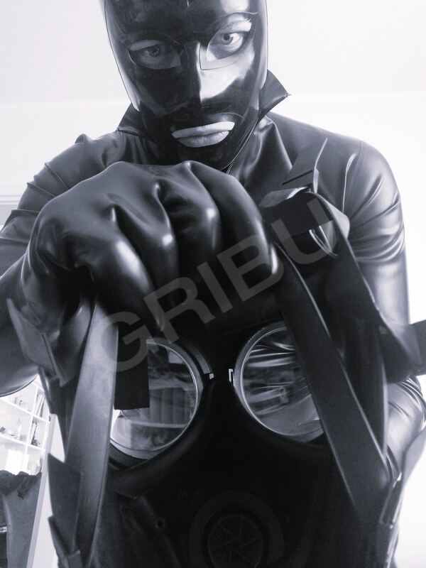 LatexxLover6260234