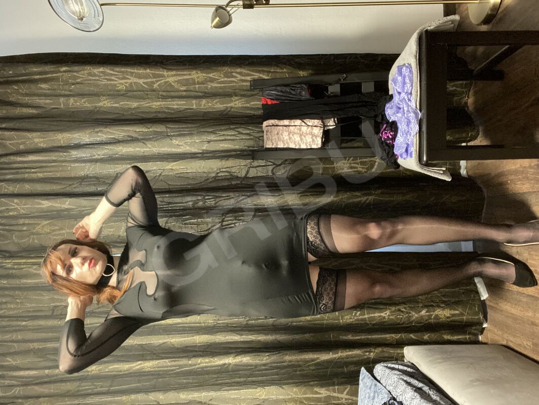 Kitija384949358