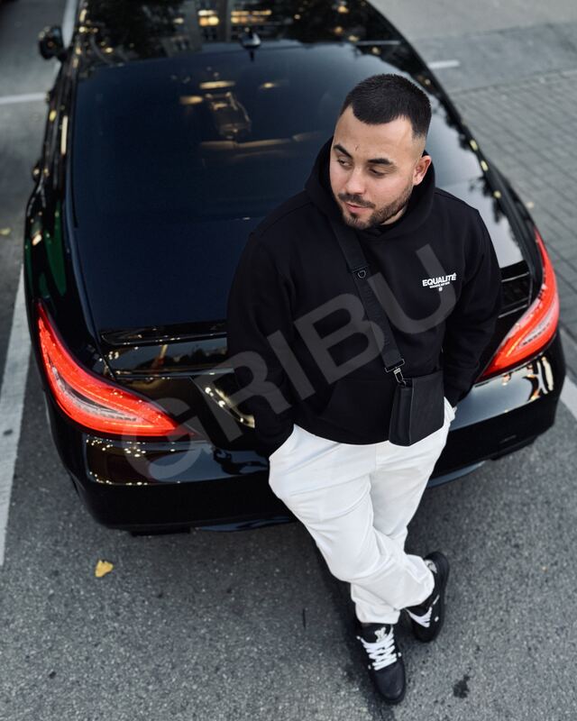 Dominick6005455