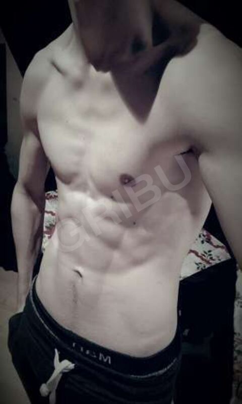 JulianX936137928