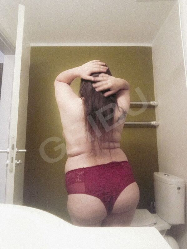 Bigwomenbig5075946