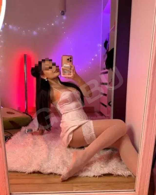Samira20005926151