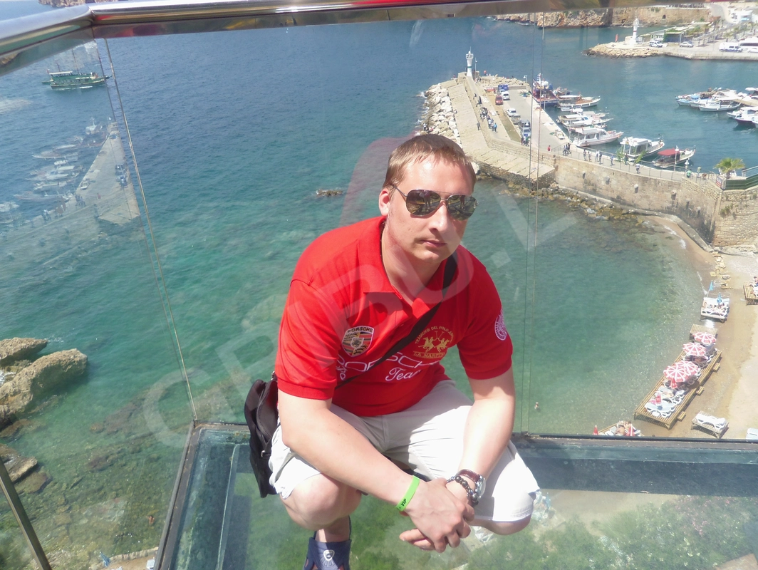 Alekss084160604