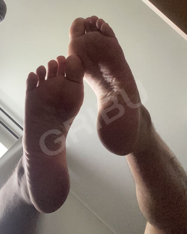 Foot4older6126601