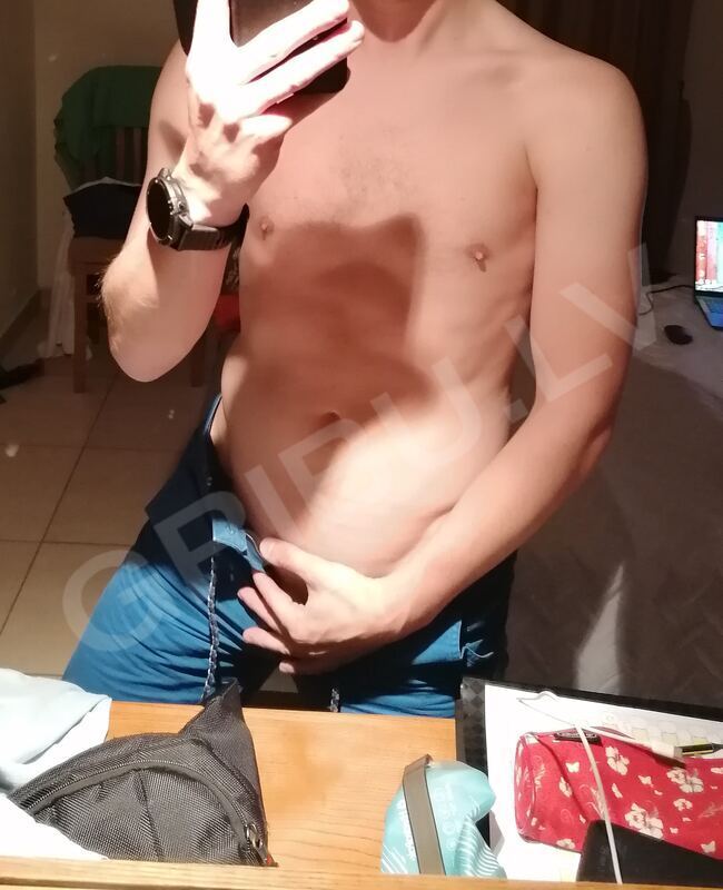 bisex2021fun1534471