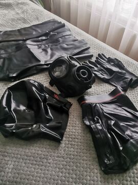 LatexxLover