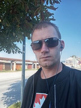 IHOR1989
