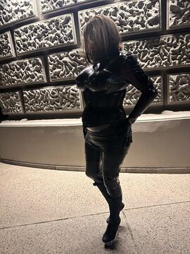 LatexDoll69