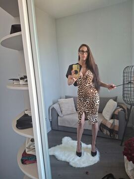 MISTRESS JULIA